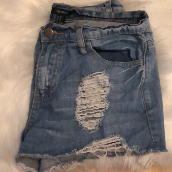 Shorts - Picture 5 of 5